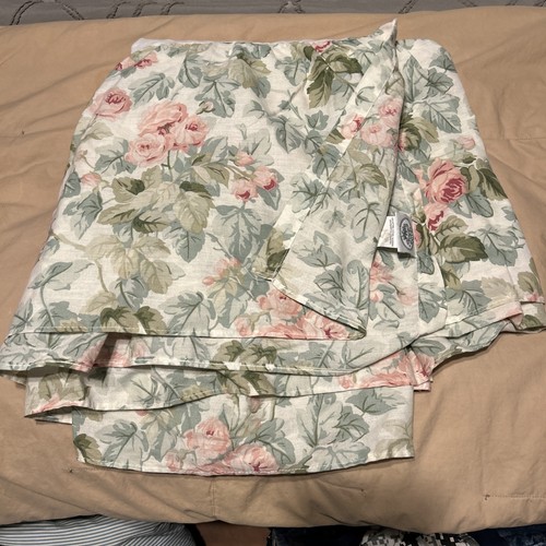 Laura ashley bedskirt cottage - laura,